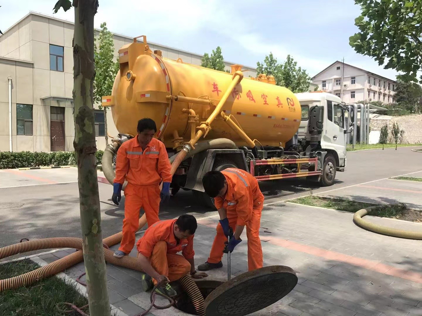 博罗化粪池清理与5-8吨吸粪车施工效率分析